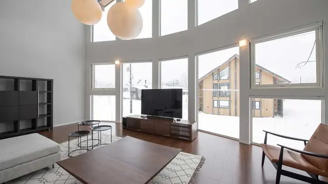 Shiro-Fukurou Gallery